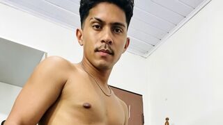 Free Nude ArturOwen