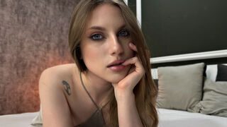 Free Nude AryaBleair