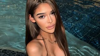 Free Nude AubreyAmurri