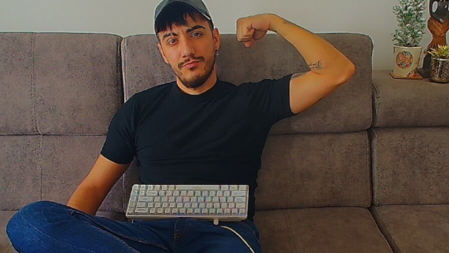BannerAndrew Nude