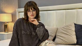 Free Nude BeatriceLowry