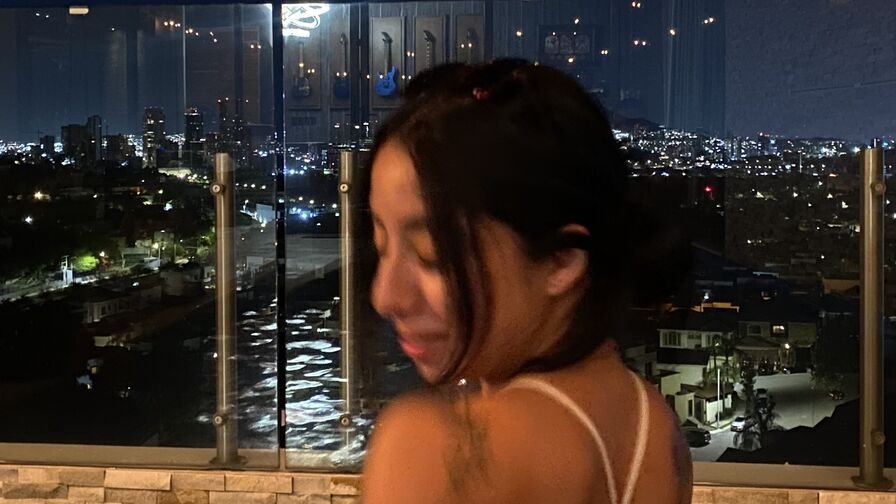 BlazySuzan Nude