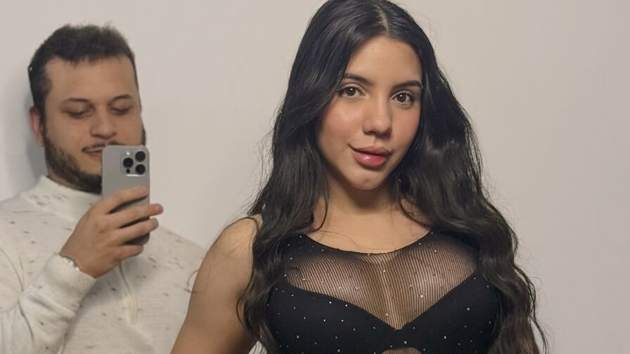 BobandKloe Nude