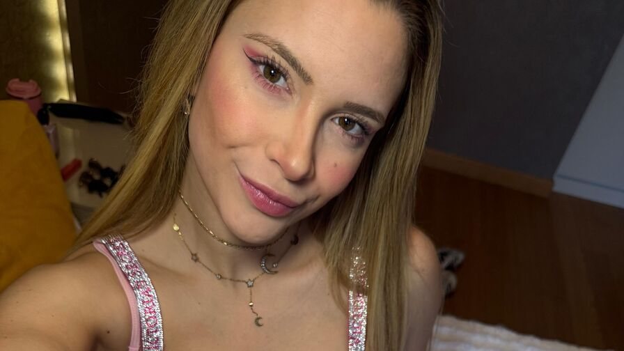 Chiaraholis Nude