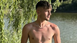 Free Nude ChrisNova