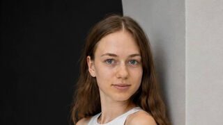 Free Nude CleoraClouden