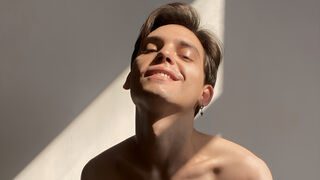 Free Nude ColinMiller
