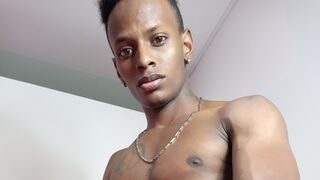 Free Nude DeibyAlejandro