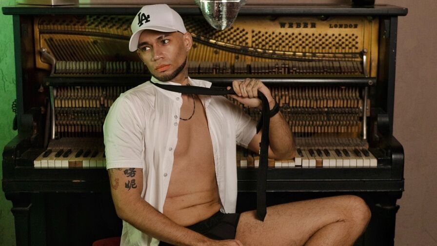 DenielTaylor Nude