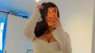 Free Nude DinaJaloun