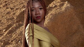 Free Nude EbonyNellie