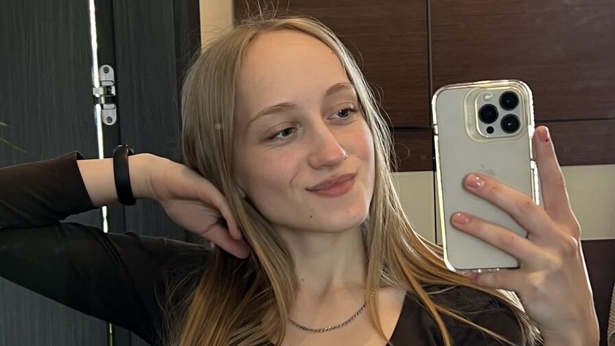 EllaMarlow Nude