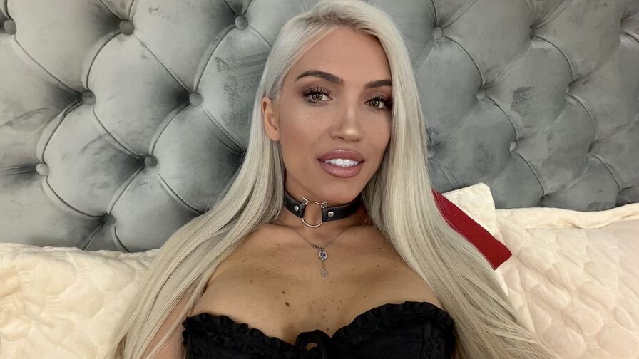 ElsaPressley Nude