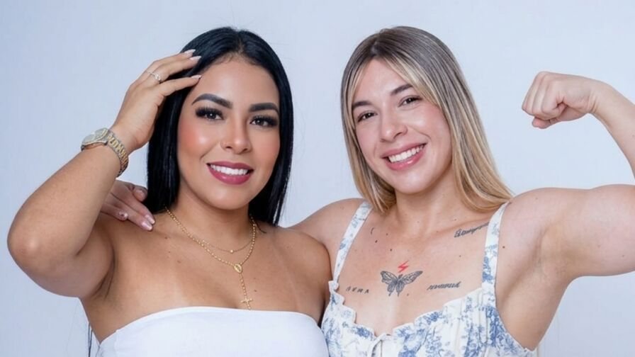 EmilyAndJessy Nude
