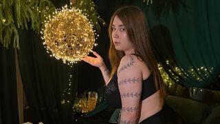 Free Nude EmilyStrommy
