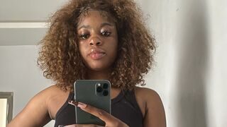 Free Nude EnoyElla