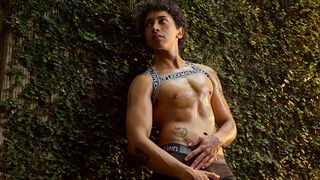 Free Nude EnriqueBrook