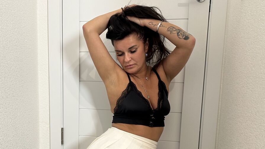 EricaBrows Nude