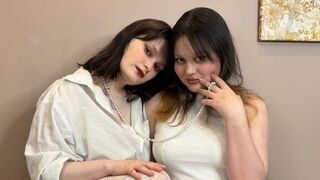 Free Nude FayAndCeola