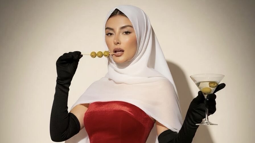 HalaiaNoor Nude