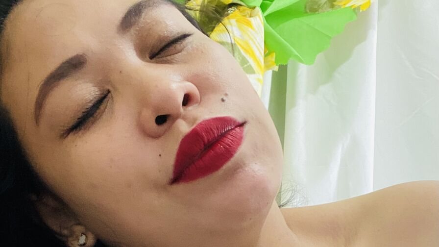 IshahSoliman Nude
