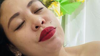 Free Nude IshahSoliman