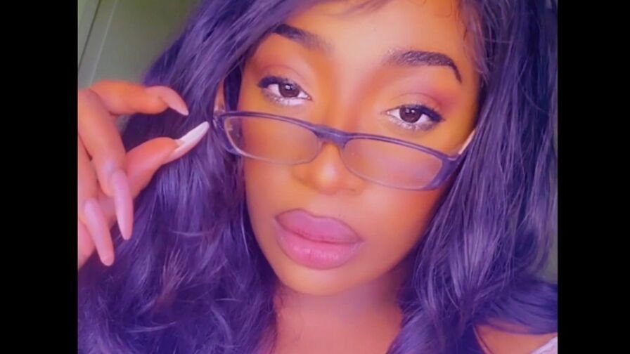 JahiraRenee Nude