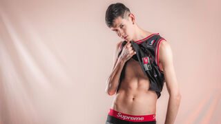 Free Nude JeanLeon