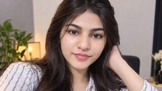 Free Nude JhihaTaylr
