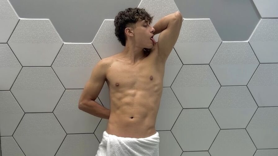 JoseloEvan Nude