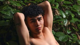 Free Nude KaiiBossman