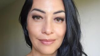 Free Nude KarinaLynch