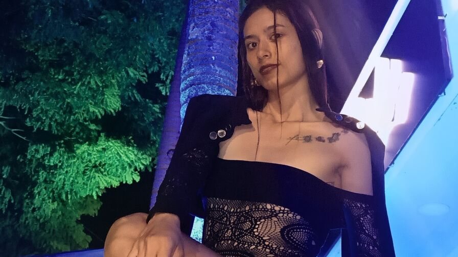 Karlai Nude