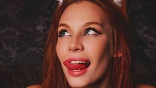 Free Nude KelliKirasti
