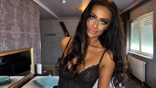 Free Nude LadyViviene