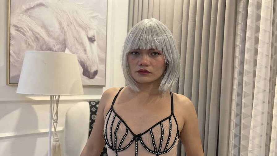 LavianaAverya Nude