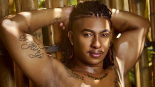 Free Nude LeoCooper
