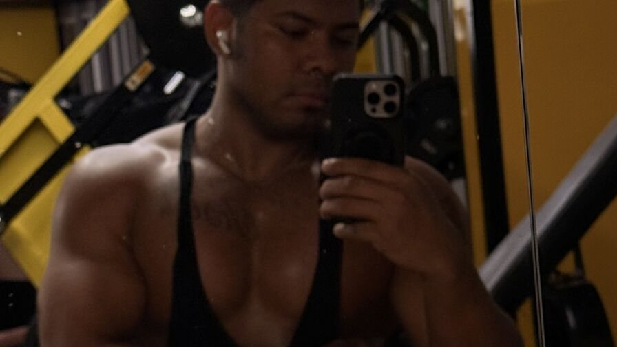LeonMike Nude