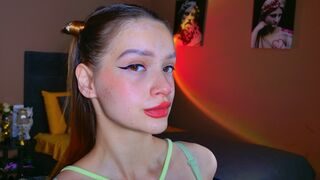 Free Nude LeonaMoorel