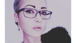 Free Nude LeslieEden
