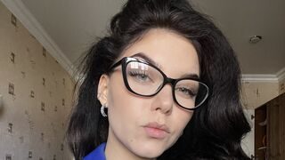 Free Nude LinaSeen
