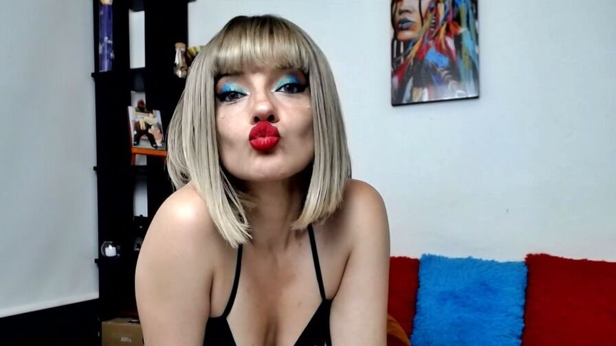 LolaSantana Nude