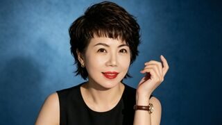 Free Nude LunaQing