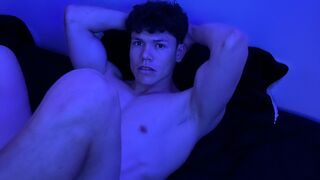 Free Nude MagnusUparella