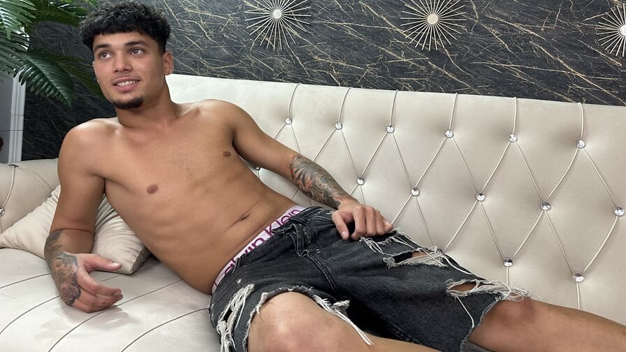 MarkosMateo Nude
