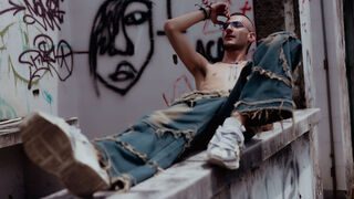 Free Nude MartinEvan