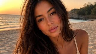 Free Nude MayaRosse
