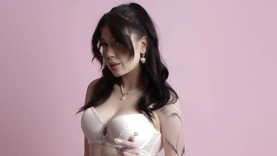 MiaHertz Nude