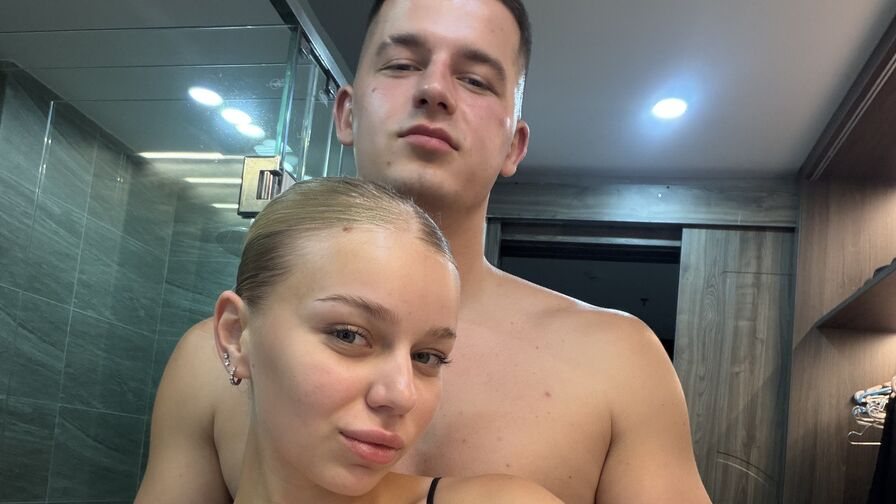 MikeiKate Nude