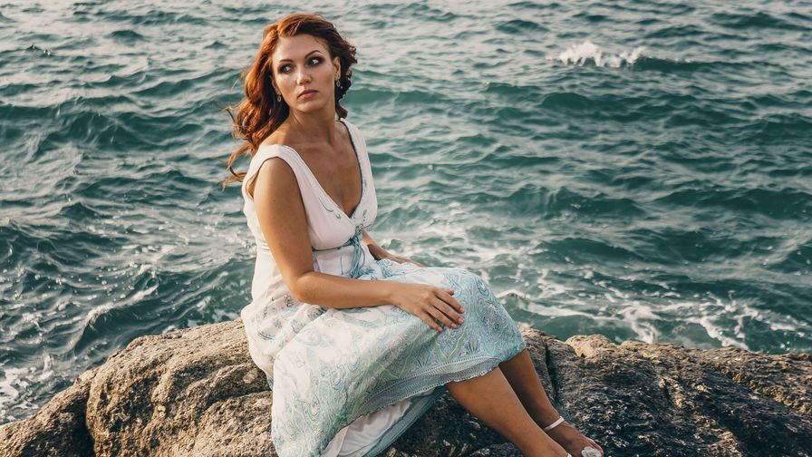 MilaCharmantan Nude